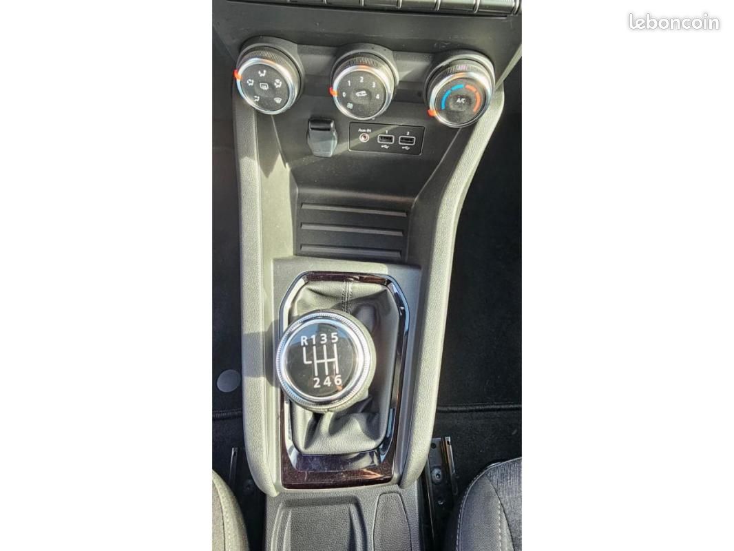 Renault Clio Equilibre 1.0 Tce 90cv (image 8)