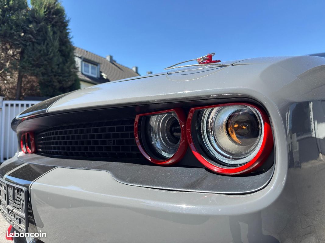 Dodge CHALLENGER R/T V8 5.7 HEMI 377 ch – CarPlay – K&N – Échappement sport – R20 (image 3)