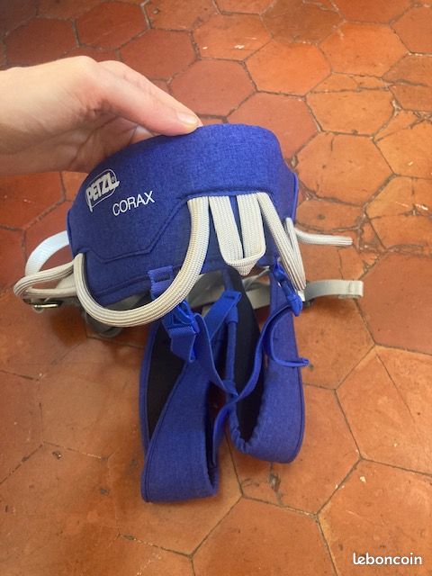 Harnais escalade réglable Corax Petzl T1 bleu (image 1)