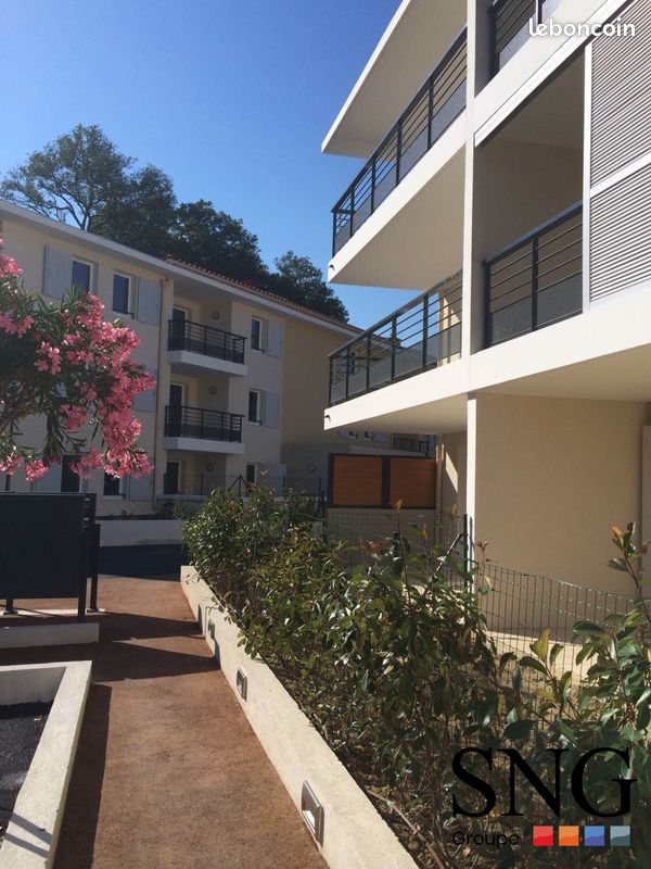 Parking 12 m² · à Marseille · 12 m² · 117 €/mois