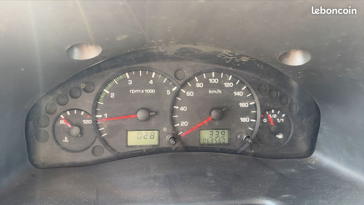 Ford Transit VU 2.0 TDdi 85 Fourgon (image 12)