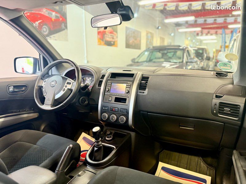 Nissan Xtrail/1main/4x4/Carnet d’entretien COMPLET/AN2014/Phase2/Magnifique configuration/Excellent état (image 5)
