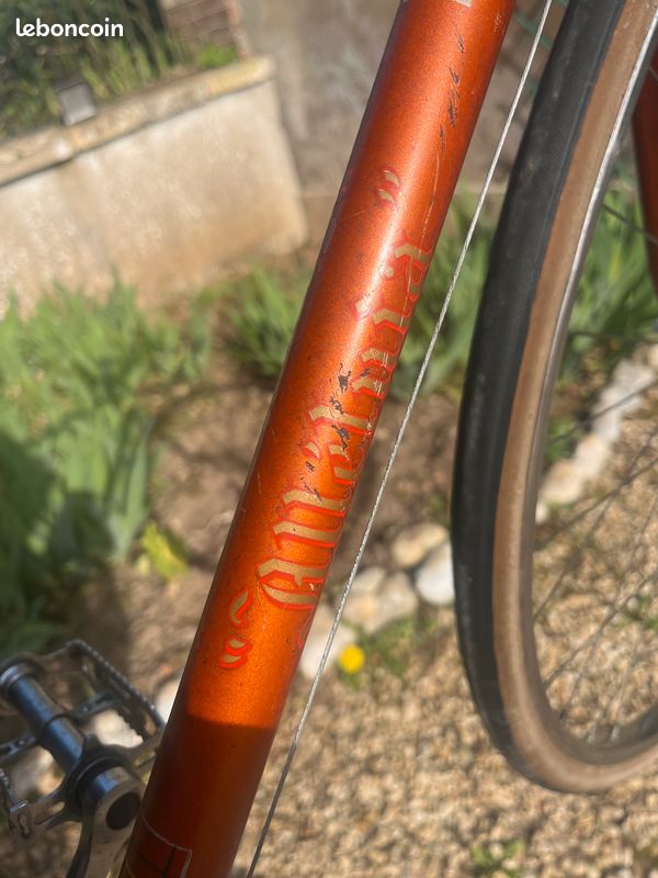 Lot D’anciennes Plaques De Vélo Cycles ALLELUIA – Vintage Cyclisme