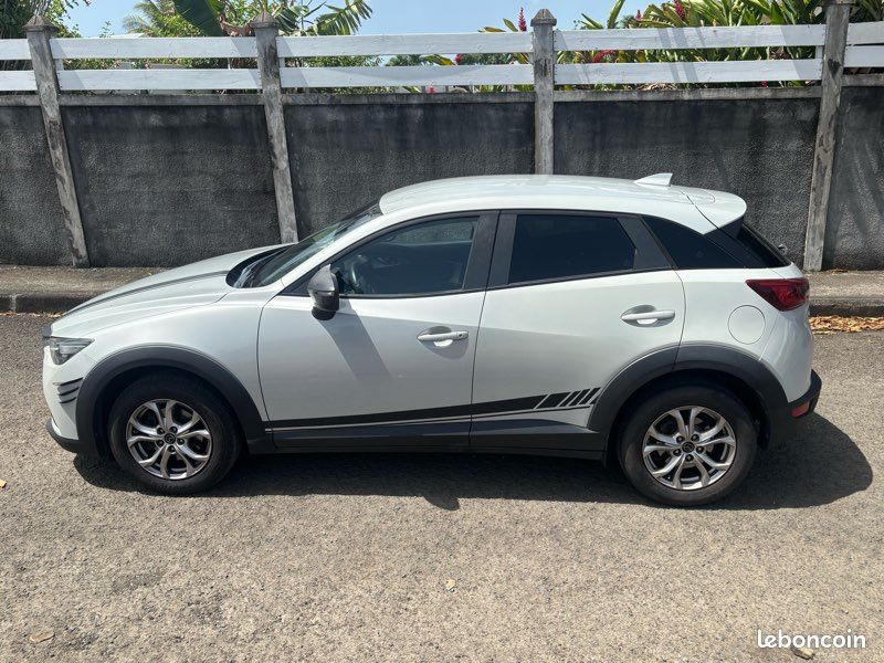 Mazda CX3 120 CV (image 2)