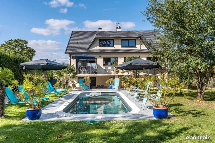 Maison 11 pièces 268 m²