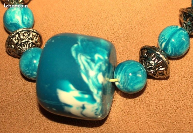 Collier Poitrine Mohair 5 étoiles Turquoise/blanc - Cuir Huilé - 3x Occasion