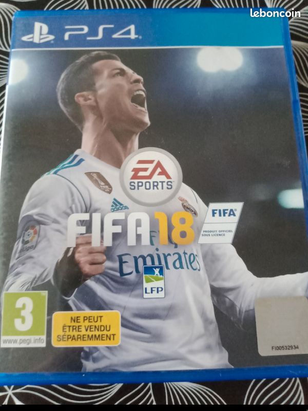 Jeux vidéos PS4 FIFA 18 et Ben 10 (image 1)