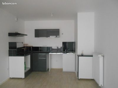 Appartement 3 pièces 59 m² · à Corbeil-Essonnes · 59 m² · 878 €/mois