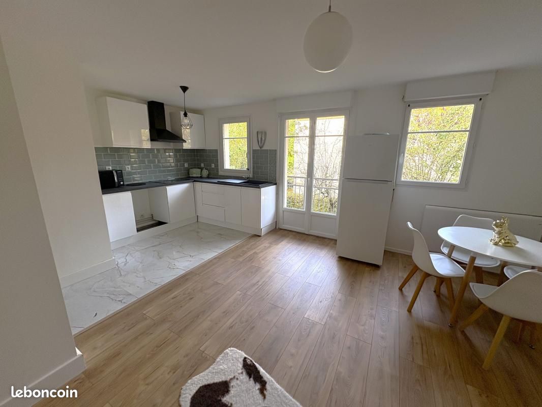 Appartement a louer  - 2 pièce(s) - 46 m2 - Surfyn