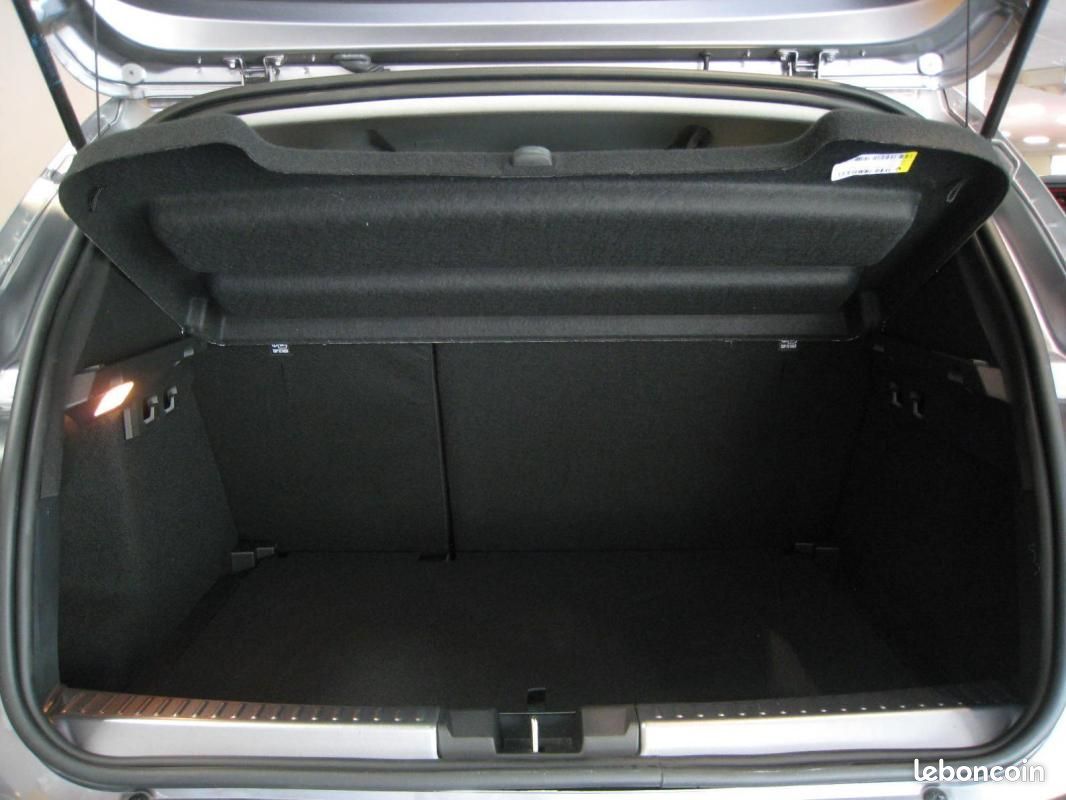 Dacia Sandero TCe 90 Stepway Extreme (image 11)