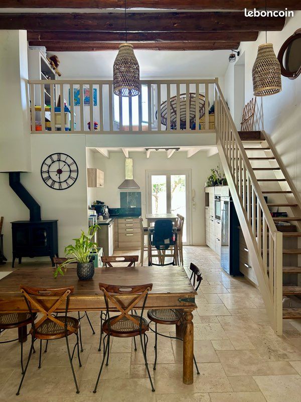 Maison 5 pièces 123 m² · à Saint-Cannat · 123 m² · 565 000 €