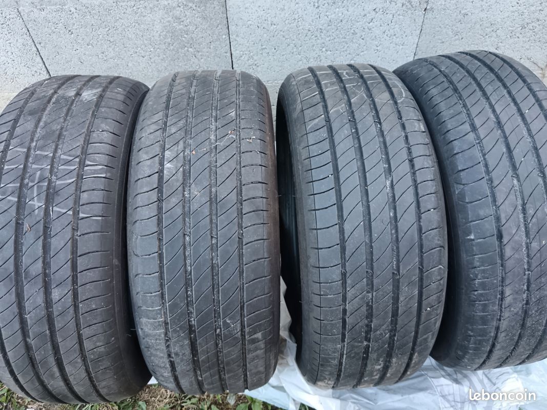 4 pneus été en 205/55 R16 (image 3)