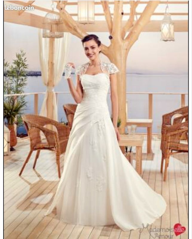 Robe de mariée bolero Vêtements