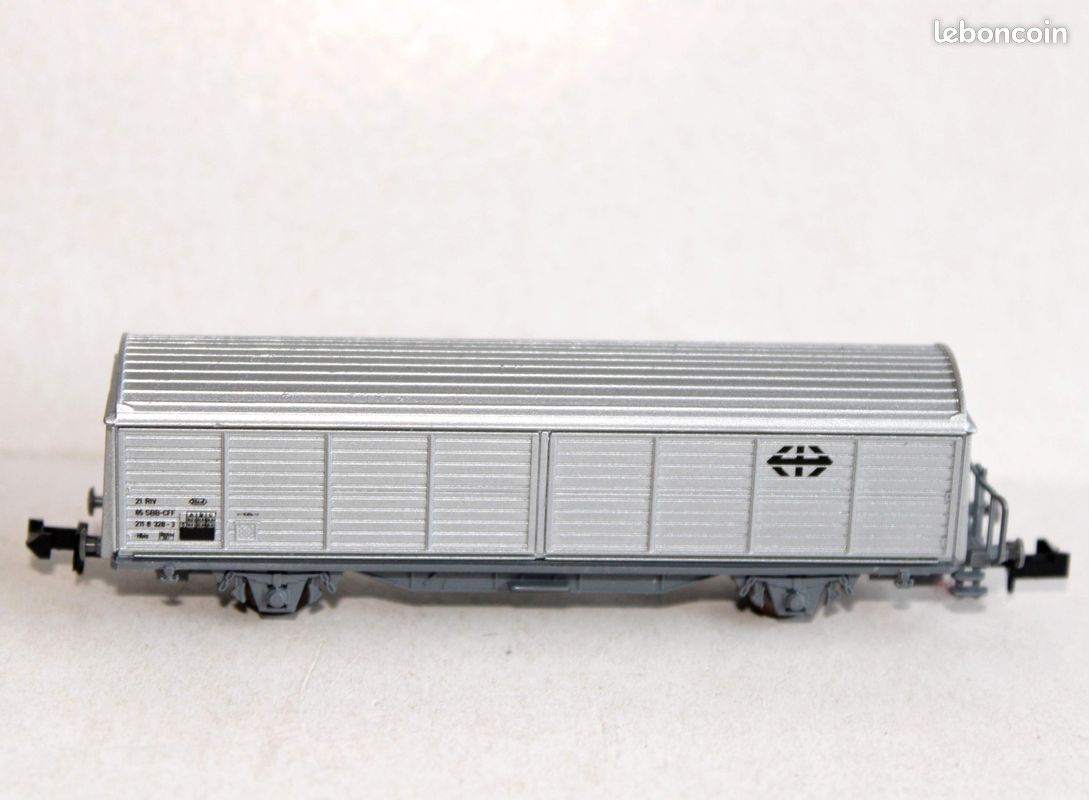 ROCO wagon portes coulissantes court SBB 46501 NEUF ROCO wagon portes coulissantes court SBB 46501 NEUF