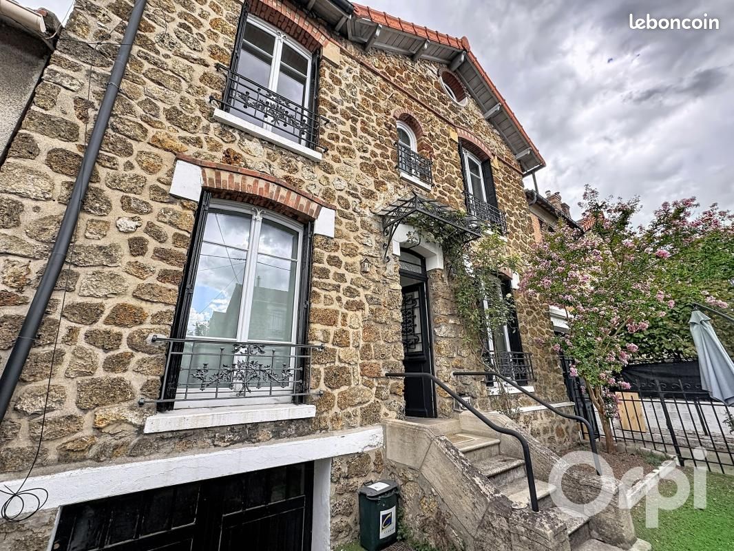 Maison 5 pièces 148 m² · à Clamart · 148 m² · 1 196 000 €
