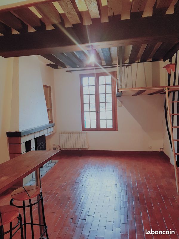 Appartement 1 pièce 25 m² · à Auxerre · 25 m² · 385 €