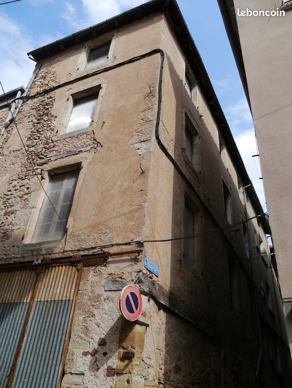 Local commercial 4 pièces 400 m² · à Saint-Affrique · 400 m² · 54 000 €