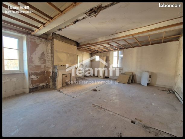 Immeuble 150 m² Thiers