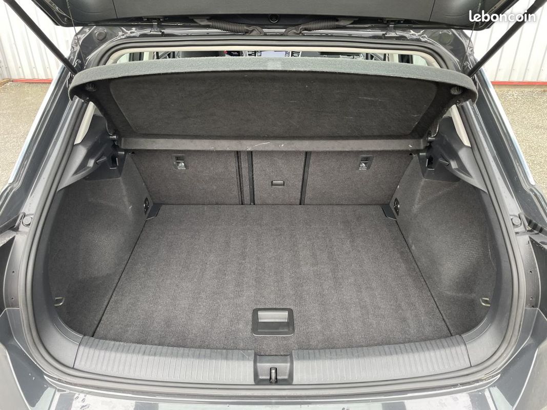 VOLKSWAGEN T-ROC CARAT / 2.0 L TDI / 150 Ch / 4 MOTION / BV DSG / 1 ERE MAIN / TOIT OUVRANT (image 45)