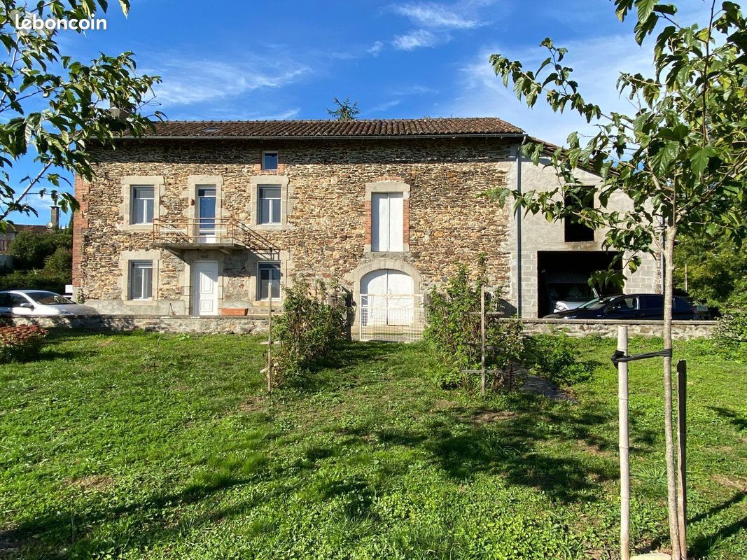 Maison 5 pièces 109 m² · à Saint-Étienne-de-Maurs · 109 m² · 222 600 €