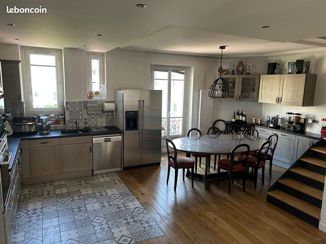 Appartement 5 pièces 125 m² · à Puteaux · 125 m² · 2 800 €/mois