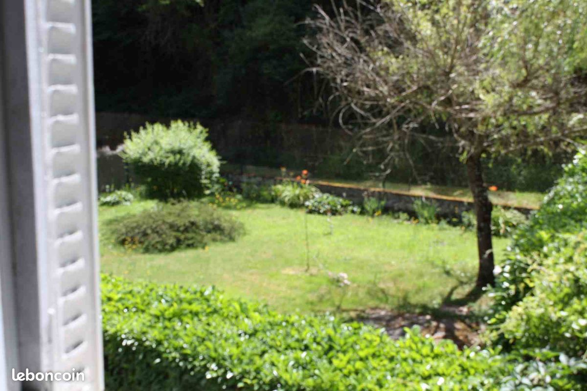 Appartement 4 pièces 110 m² · à Aubusson · 110 m² · 680 €/mois