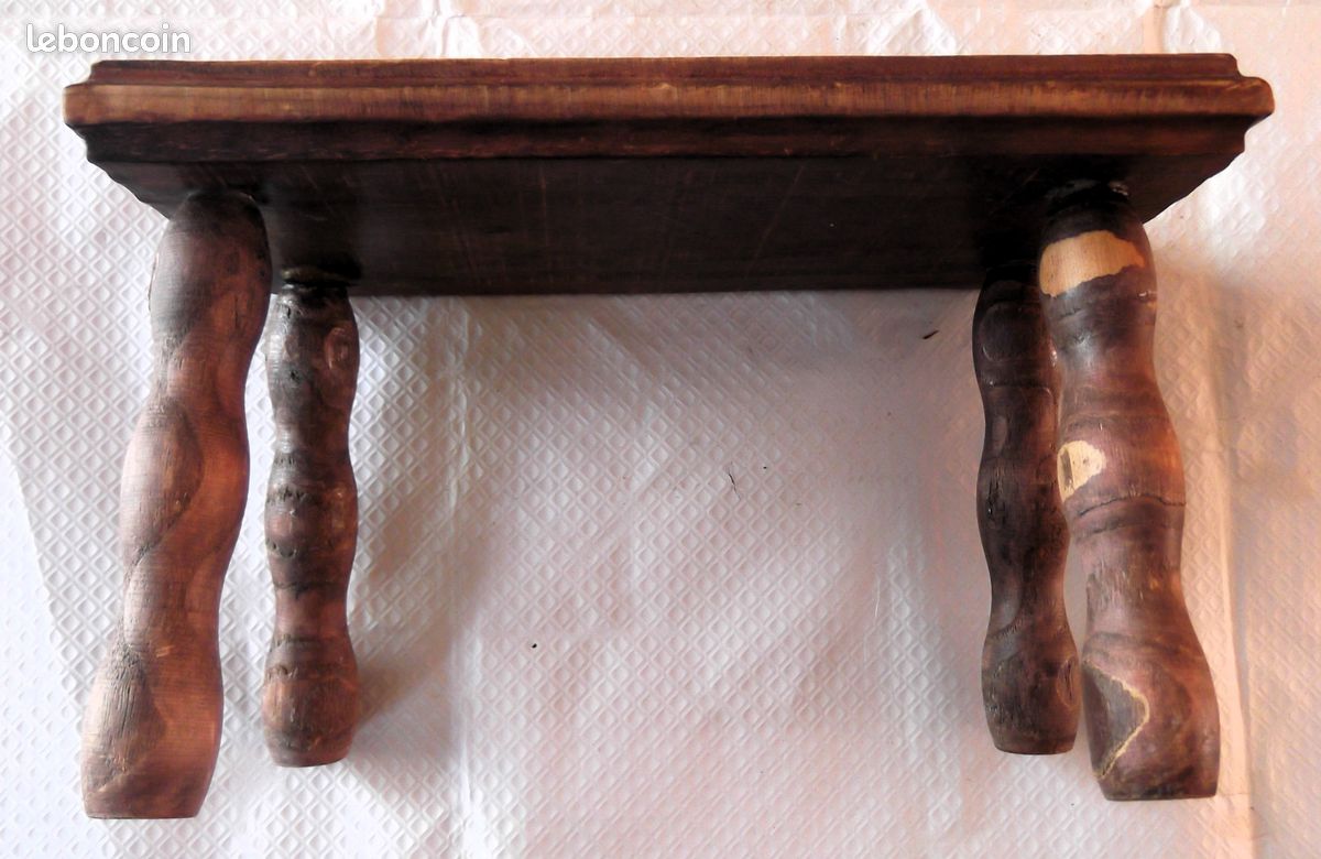 Ancien repose pieds en bois (image 4)