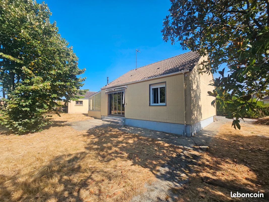 Maison 6 pièces 64 m² · à Essay · 64 m² · 70 000 €