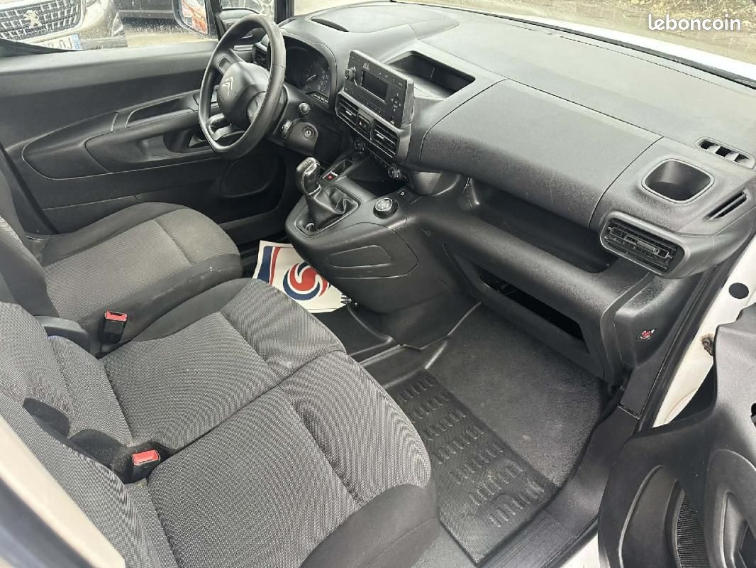 Citroën Berlingo Taille M BlueHDi 100 SetS BVM Live (image 7)