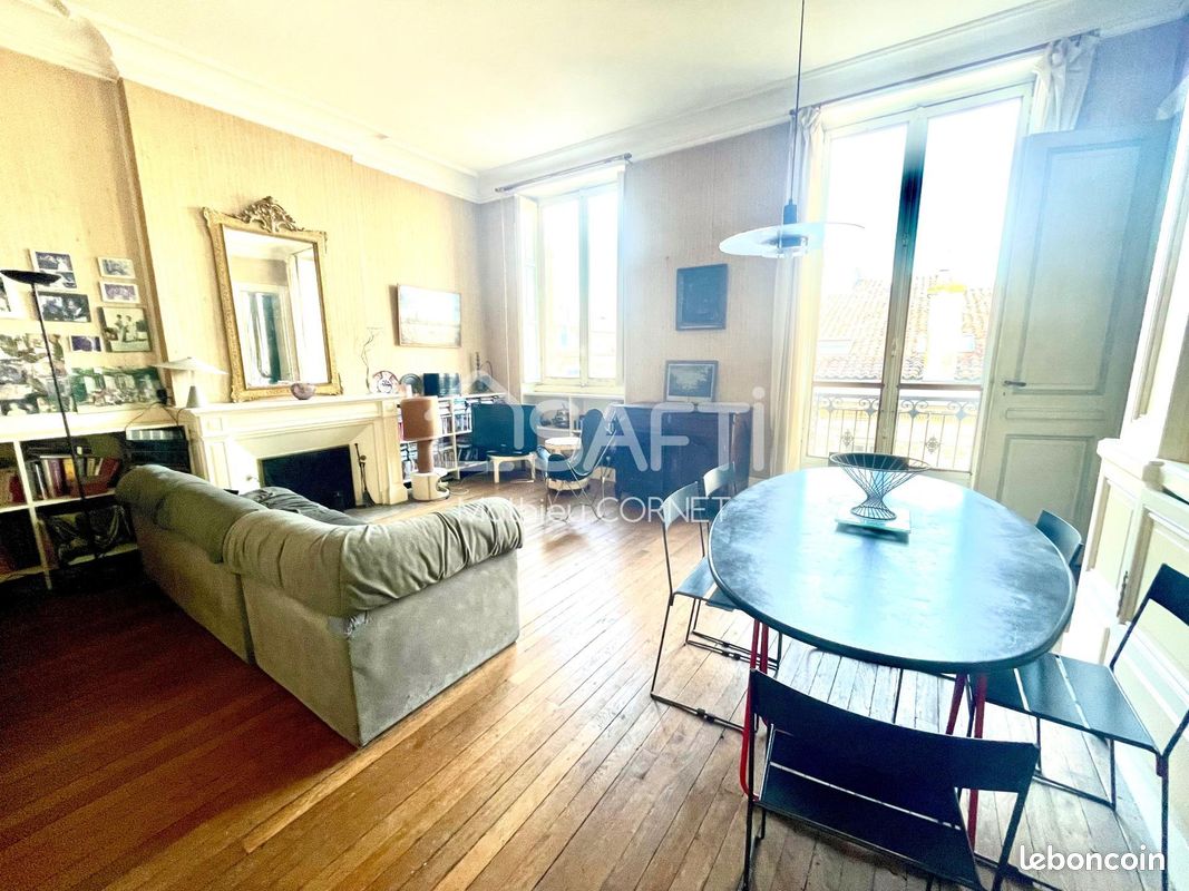 Studio 10 pièces 200 m² - Bordeaux 33000 (image principale 0)