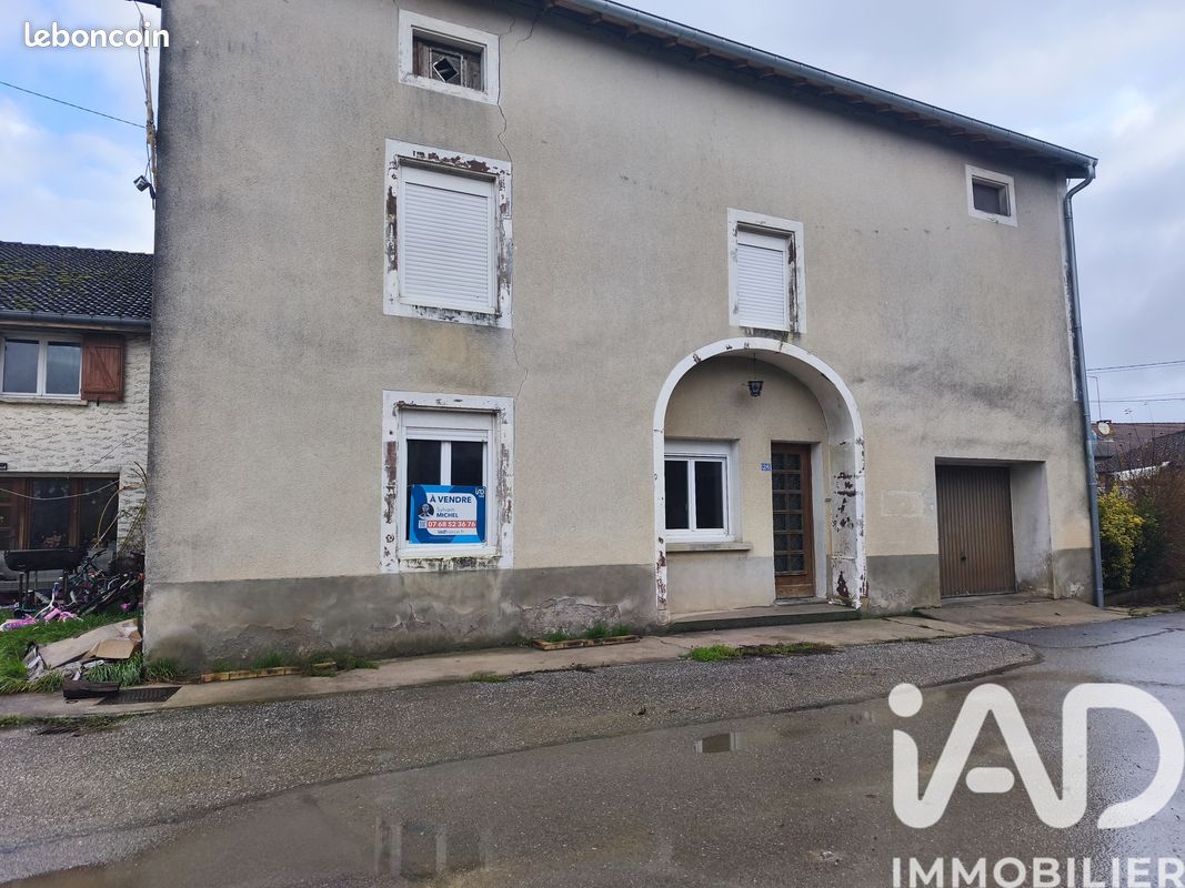 Maison 4 pièces 100 m² · à Valfroicourt · 100 m² · 63 000 €