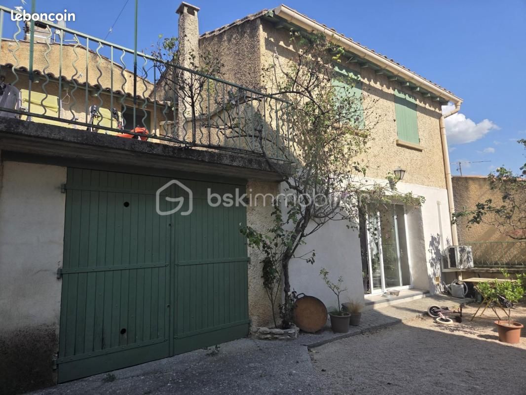 Maison 4 pièces 132 m² · à Valliguières · 132 m² · 1 200 €