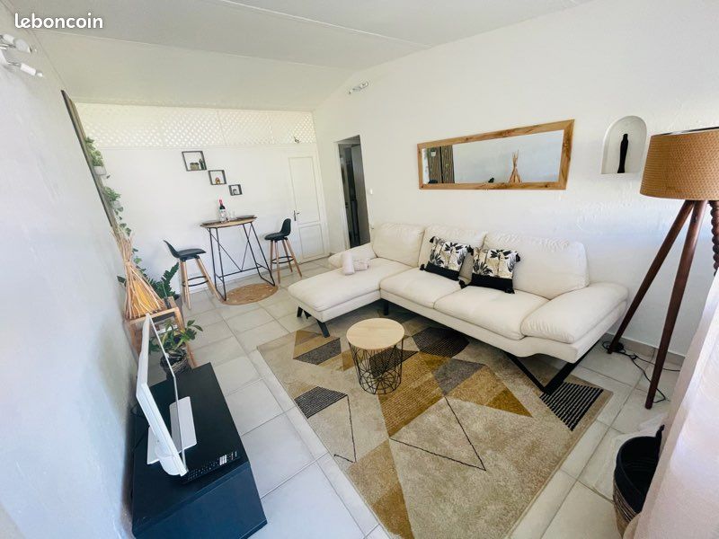 Maison 3 pièces 70 m² · à Les Abymes · 70 m² · 1 000 €