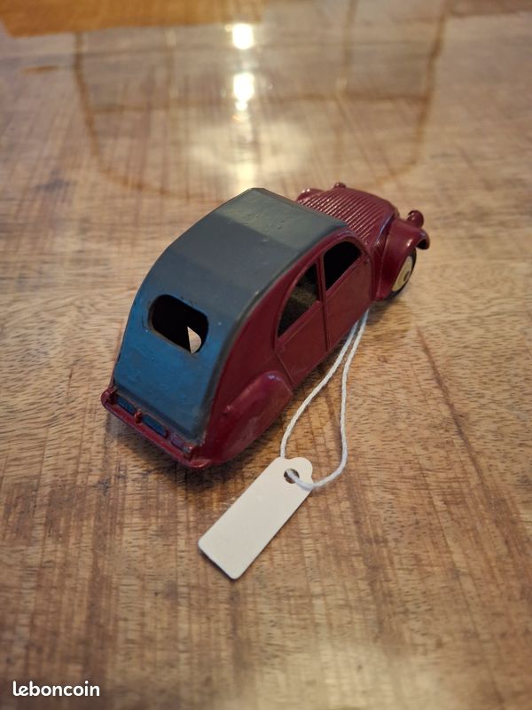 Dinky Toys - 1:43 - Citroën 2CV Ref 24T, Citroën 2CV Ref
