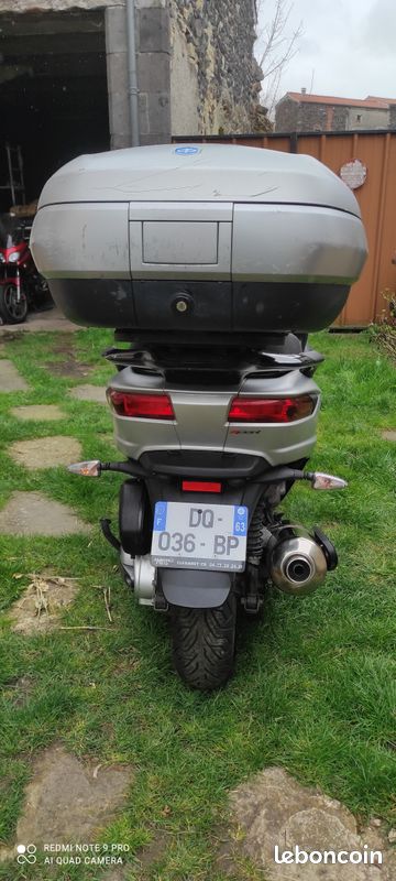 Piaggio MP3 (image 3)