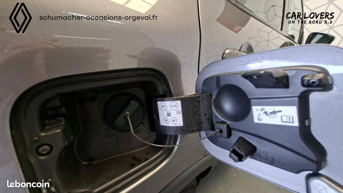 RENAULT Captur TCe 90 - 19 Intens (image 17)