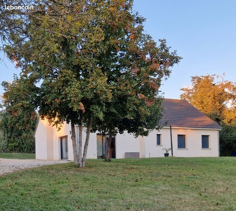 Maison 6 pièces 125 m² · à Vierzon · 125 m² · 979 €/mois