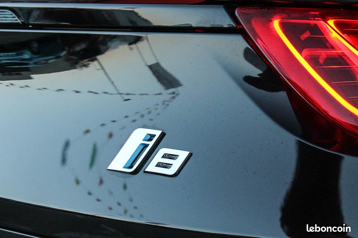 Bmw i8 pure impulse bva (image 29)