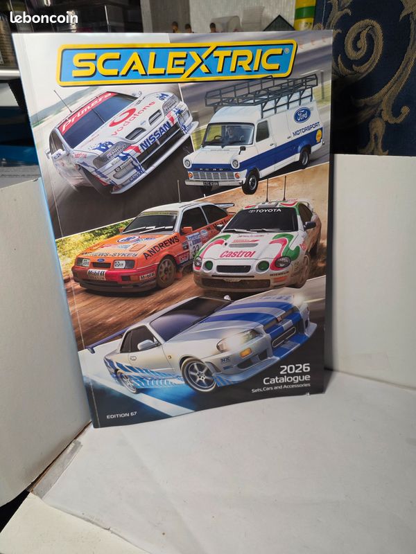 Scalextric CATALOGUE 2019 - Circuits de Legende