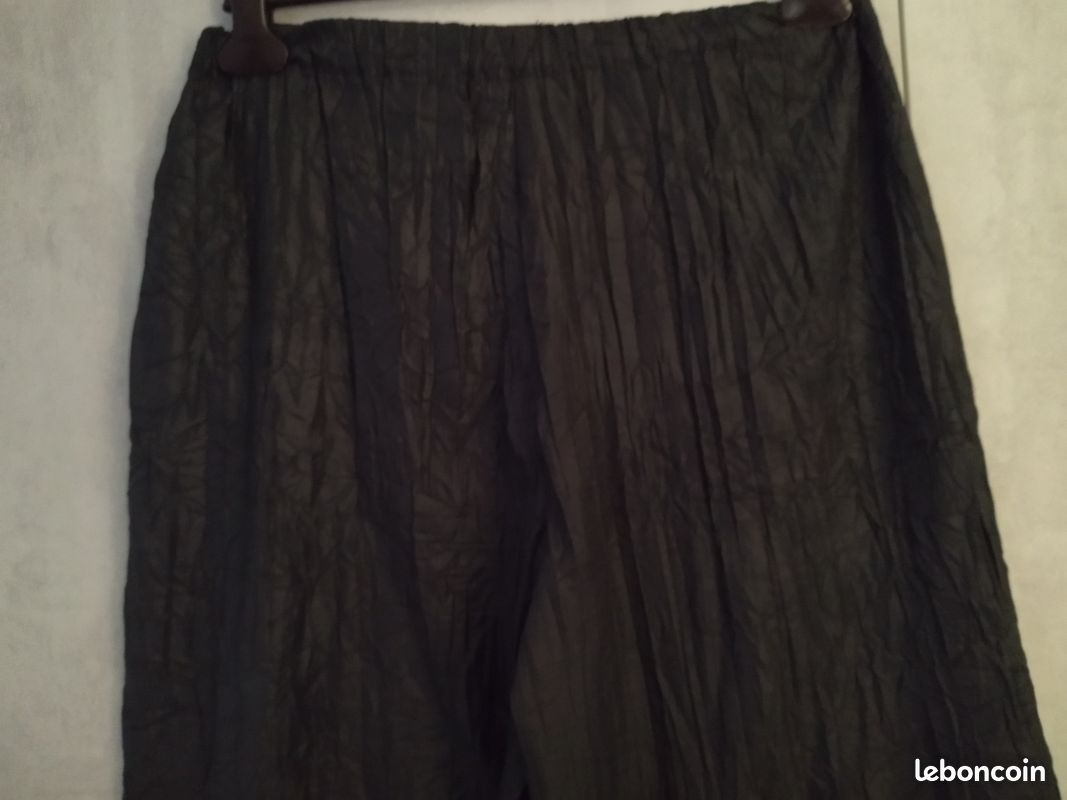 Pantalon d'été large femme en tissu froissé (image 1)