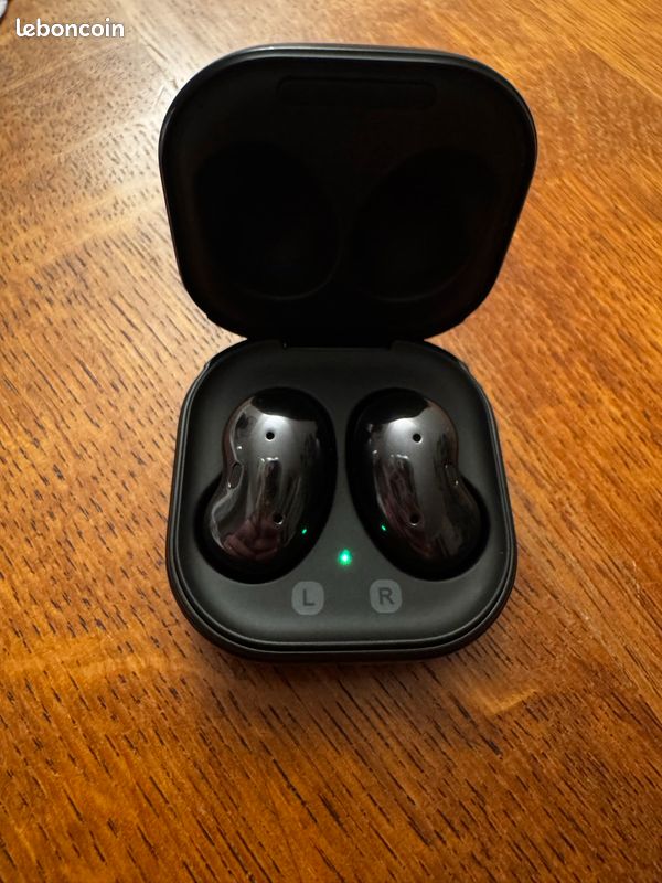Galaxy Buds Live (image 5)