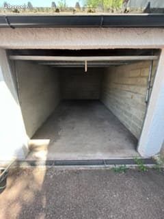 Parking 12 m² · à Épinay-sur-Orge · 12 m² · 100 €
