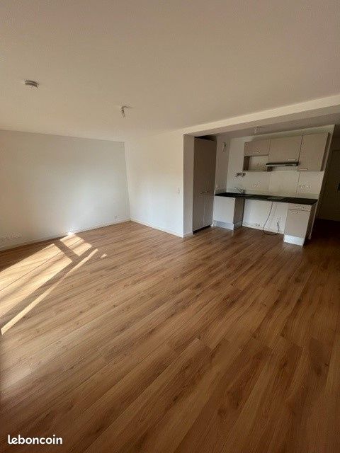 Studio 1 pièce 35 m² - Latresne 33360 (image 2)