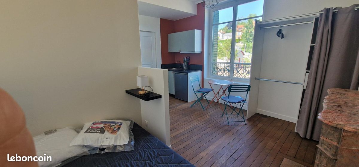 Appartement 1 pièce 17 m² · à Triel-sur-Seine · 17 m² · 700 €/mois