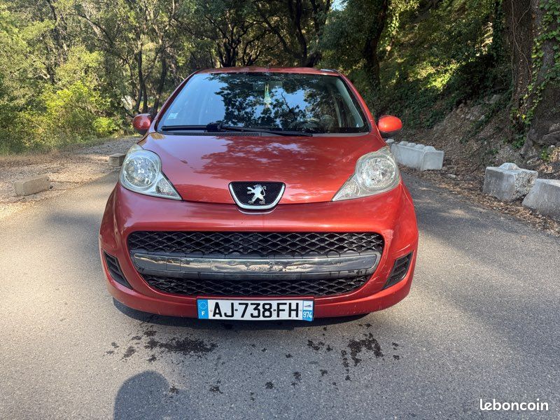 PEUGEOT 107 1.0 vti URBAN - Embrayage neuf - Clim - 5 portes (image 2)