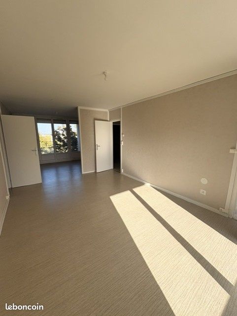 Appartement 4 pièces 92 m² · à Reims · 92 m² · 650 €/mois