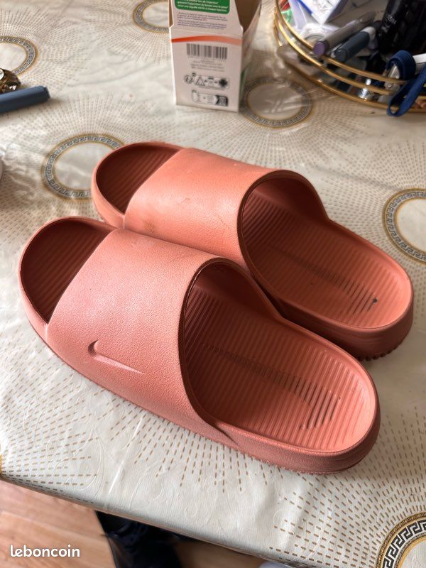 Claquette Nike Calm slide Rose Chaussures