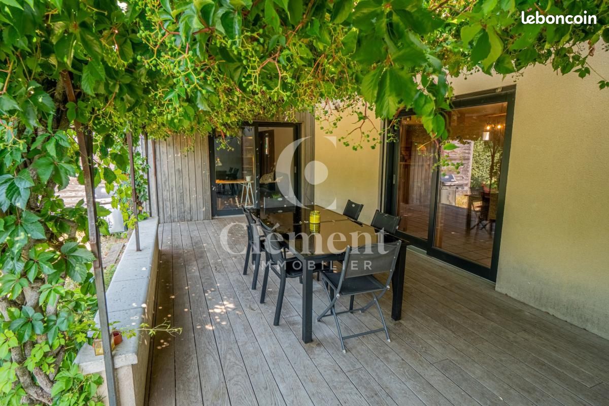 Maison 142 m² · à Piolenc · 142 m² · 379 000 €