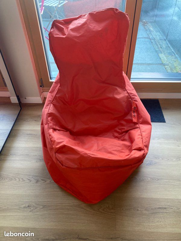 Pouf (image 1)