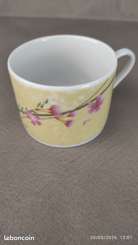 Service à thé en porcelaine (image 2)